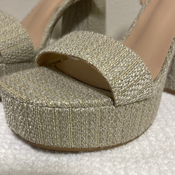 WILD DIVA Champagne Aisha Raffia Platform Heels Size 9 - Picture 3 of 9
